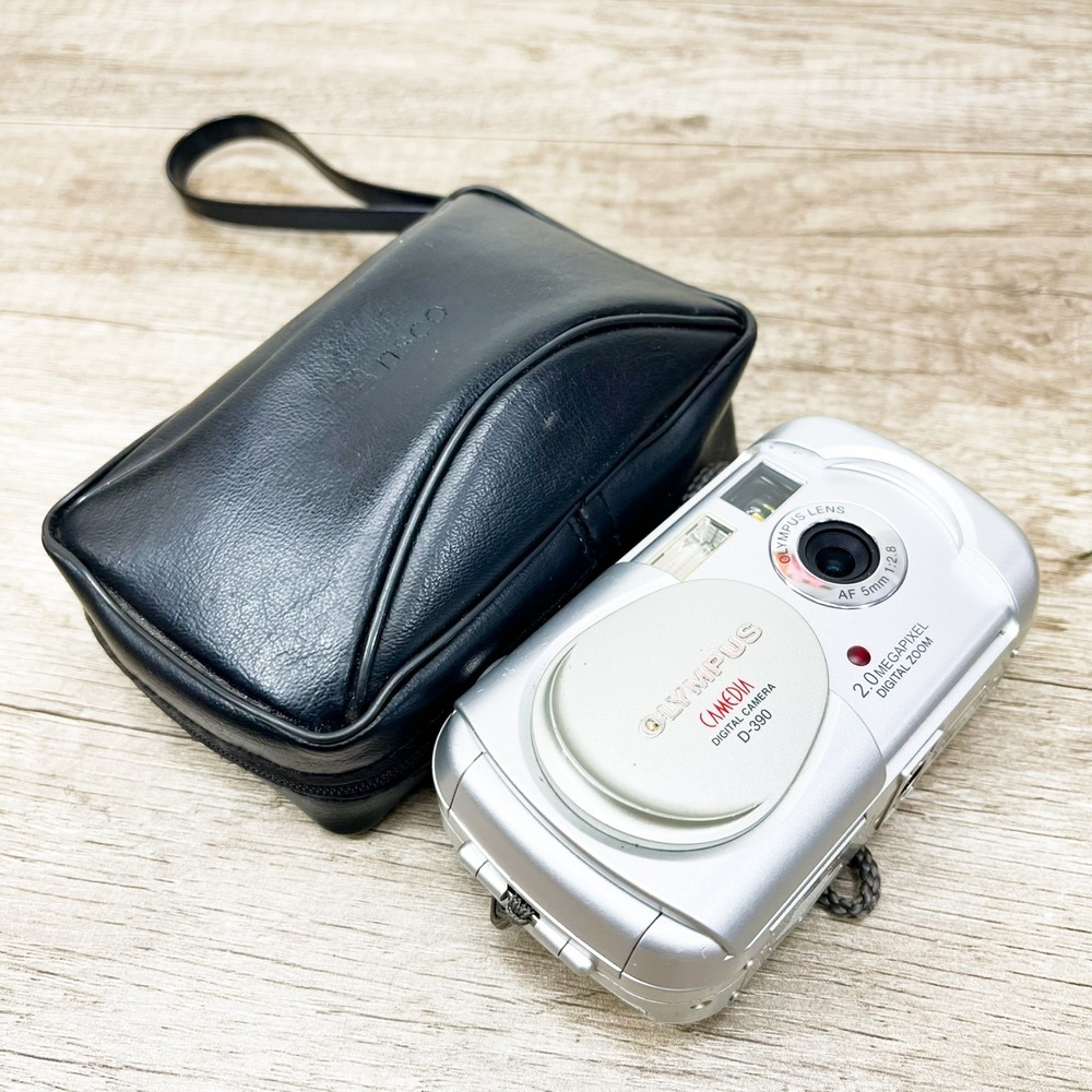 OLYMPUS CAMEDIA D-390 .2mp CCD SENSOR DIGITAL CAMERA .TESTED AND WORKING. - Picture 6 of 16